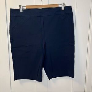 Reitmans navy bermuda long shorts size 15